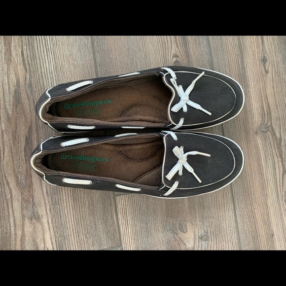 Shoes - Picture 5 of 8